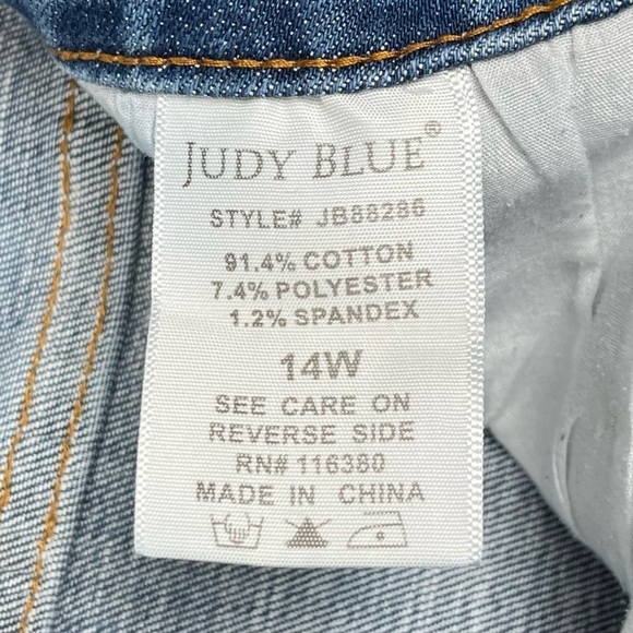 Judy Blue High Rise Skinny Fit Rainbow Embroidered Trim Size 14W - Picture 13 of 15